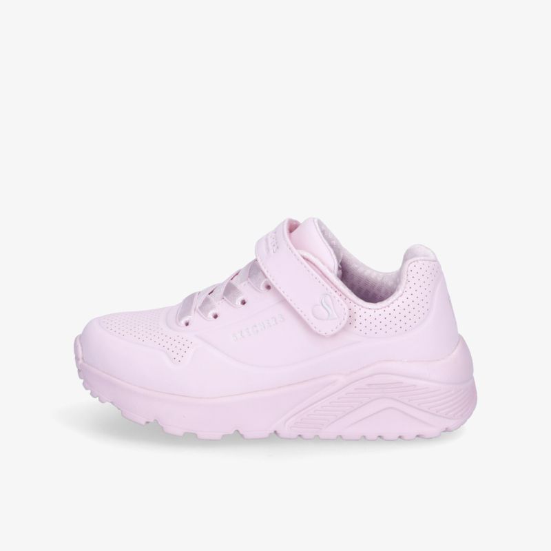 Leichter und stilvoller Schuh in Pastell mit Klettverschluss und atmungsaktivem Material für bequemen Alltag.