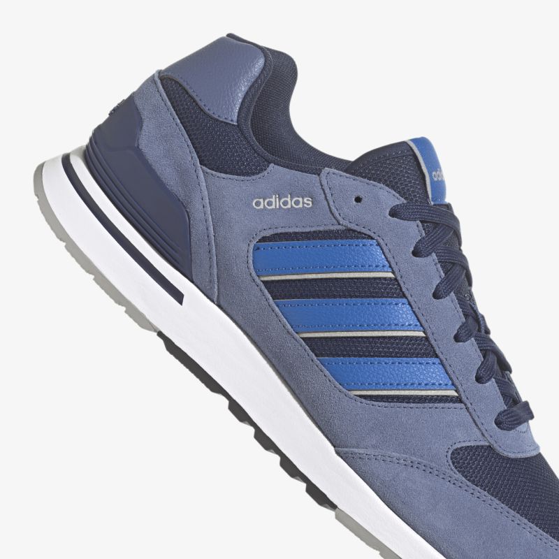Sportlicher Sneaker mit modernem Design und hervorragender Dämpfung in Blau und Schwarz.