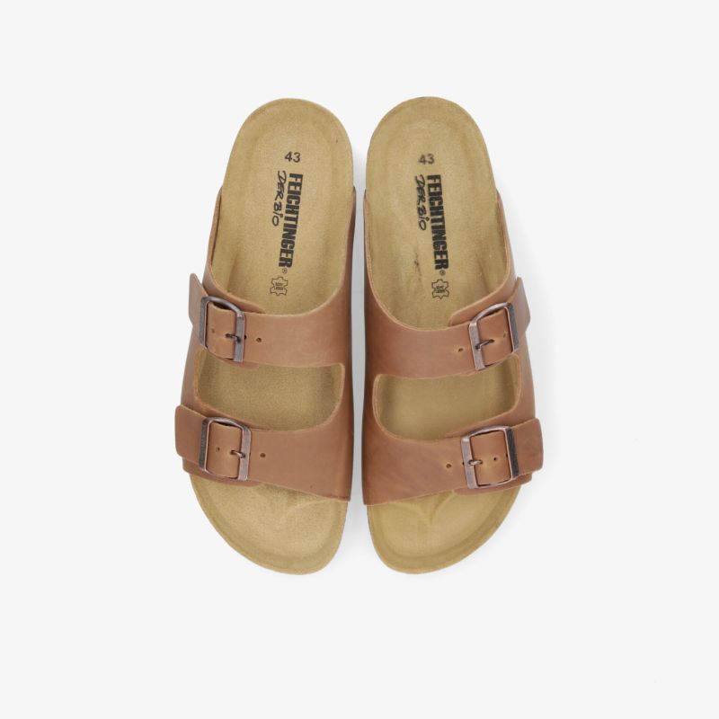 Modische Sandalen mit zwei verstellbaren Riemen und einer komfortablen Sohle für den täglichen Gebrauch.