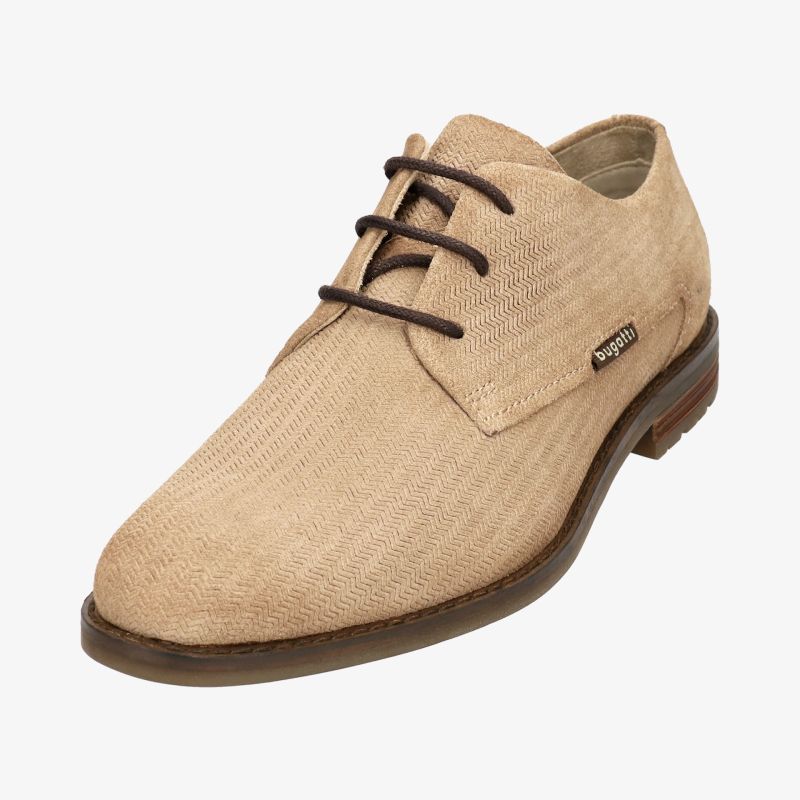 Elegante beige Schnürschuhe mit ansprechendem Design und rutschfester Sohle für hohen Tragekomfort.