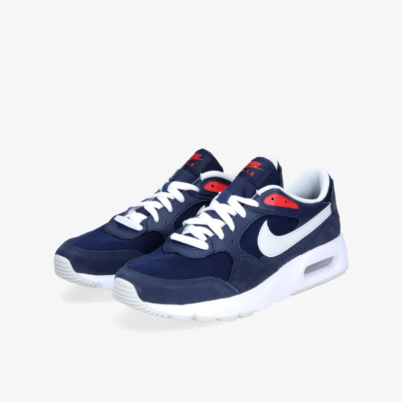 Stylische Navy-Weiße Sneaker mit komfortabler Passform und modernem Design für sportliche Aktivitäten.