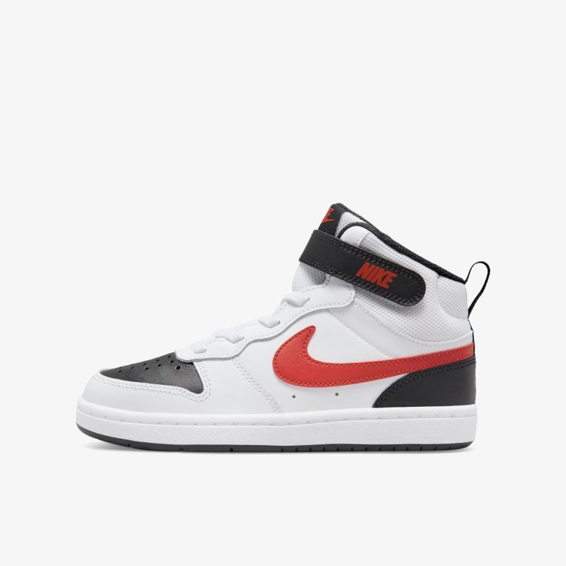 Stylischer Basketballschuh mit hoher Knöchelunterstützung und markantem roten Akzent-Design für ultimativen Tragekomfort.
