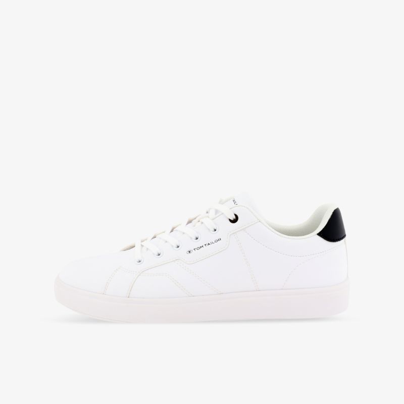 Moderner weißer Sneaker mit schwarzem Akzent, ideal für Alltag und Freizeit, stilvolles und komfortables Design.