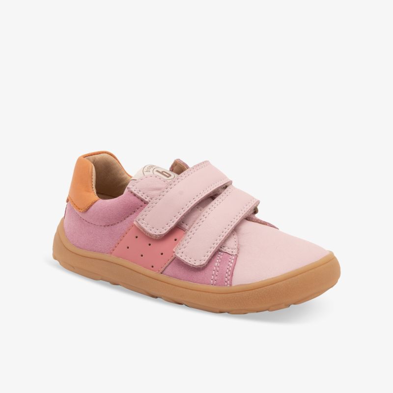 Bequemer rosa Kinderschuh mit flexiblem Klettverschluss und robuster rutschfester Sohle, sportlich und leicht