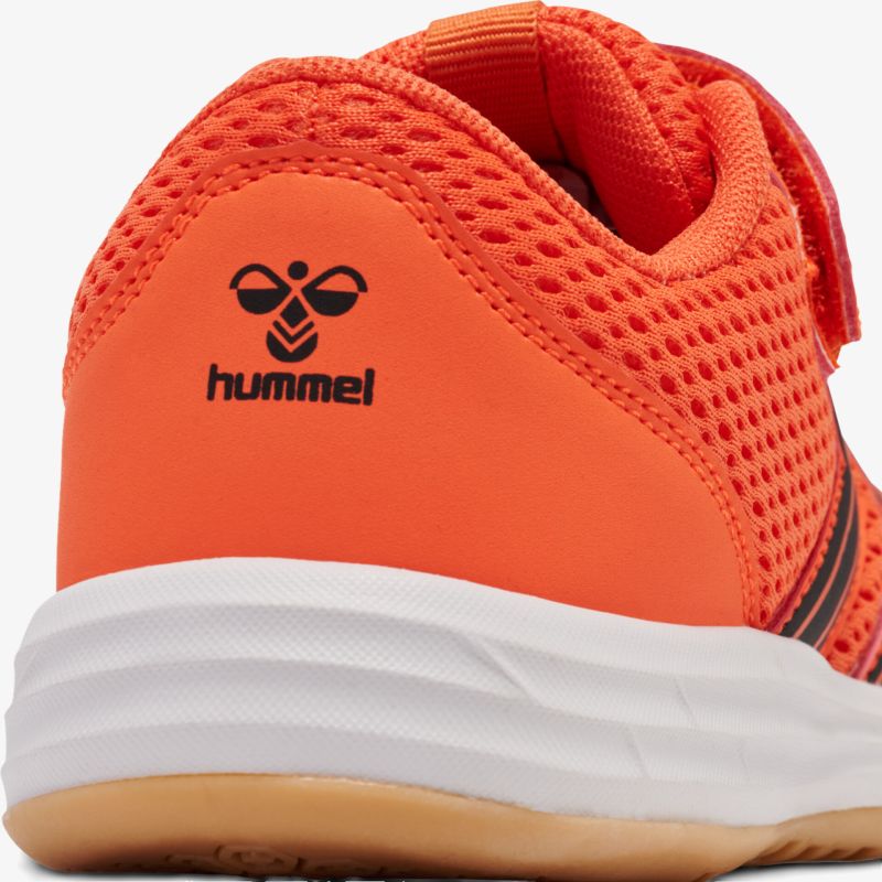 Leichter, atmungsaktiver Sportschuh mit dämpfender Sohle und rutschfester Laufsohle aus elastischem Meshmaterial