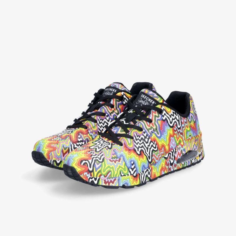 Farbenfrohe Sneaker mit auffälligem Wellenmuster, bequeme Passform und sportlichem Design, ideal für Alltag und Freizeit