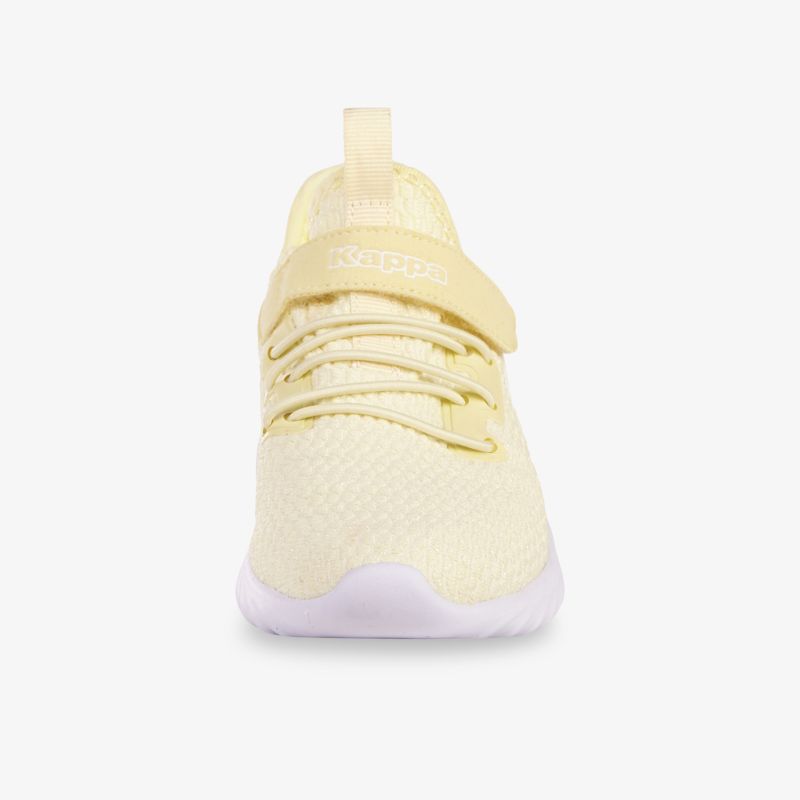 Moderner gelber Sneaker mit bequemer Passform und atmungsaktivem Material für sportlichen Komfort.