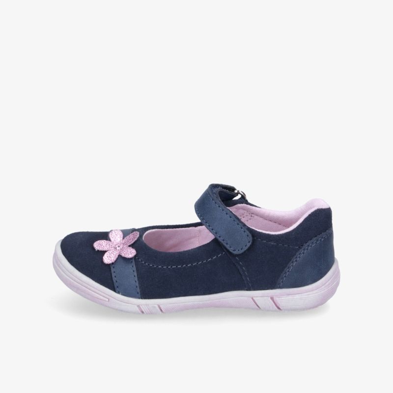Stilvolle blaue Schuhe mit rosa Blume, ideal für Alltag und Spiel, komfortabel mit Klettverschluss.