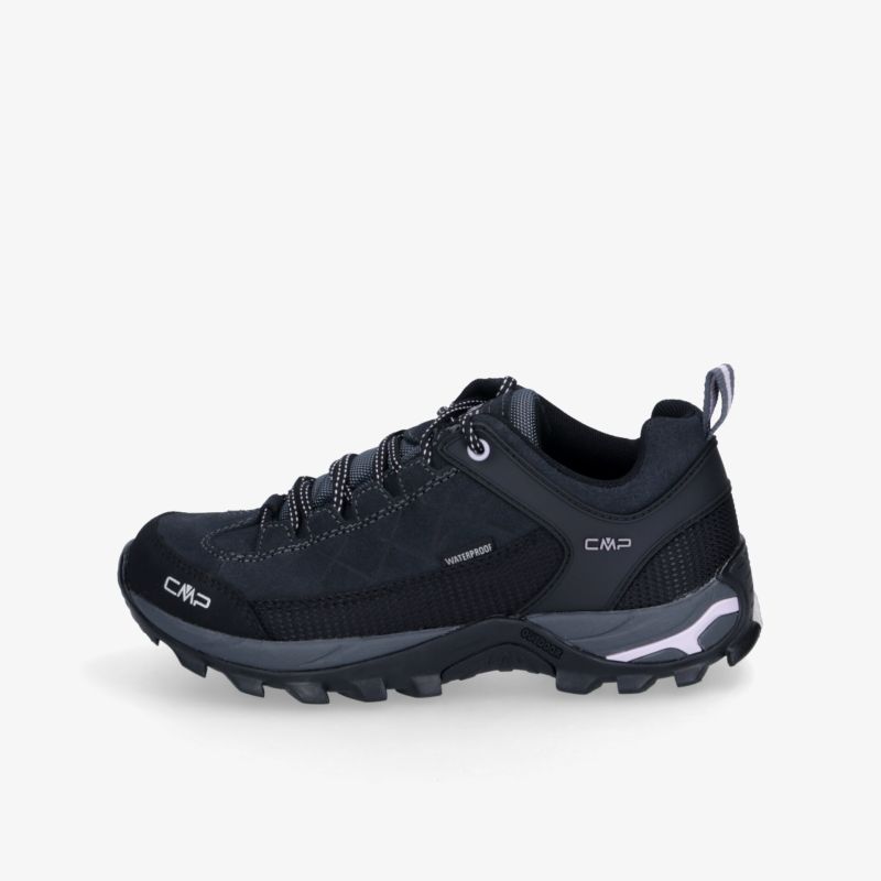 Robuster Wanderschuh in Schwarz mit griffiger Sohle und gepolstertem Schaft für hohen Tragekomfort