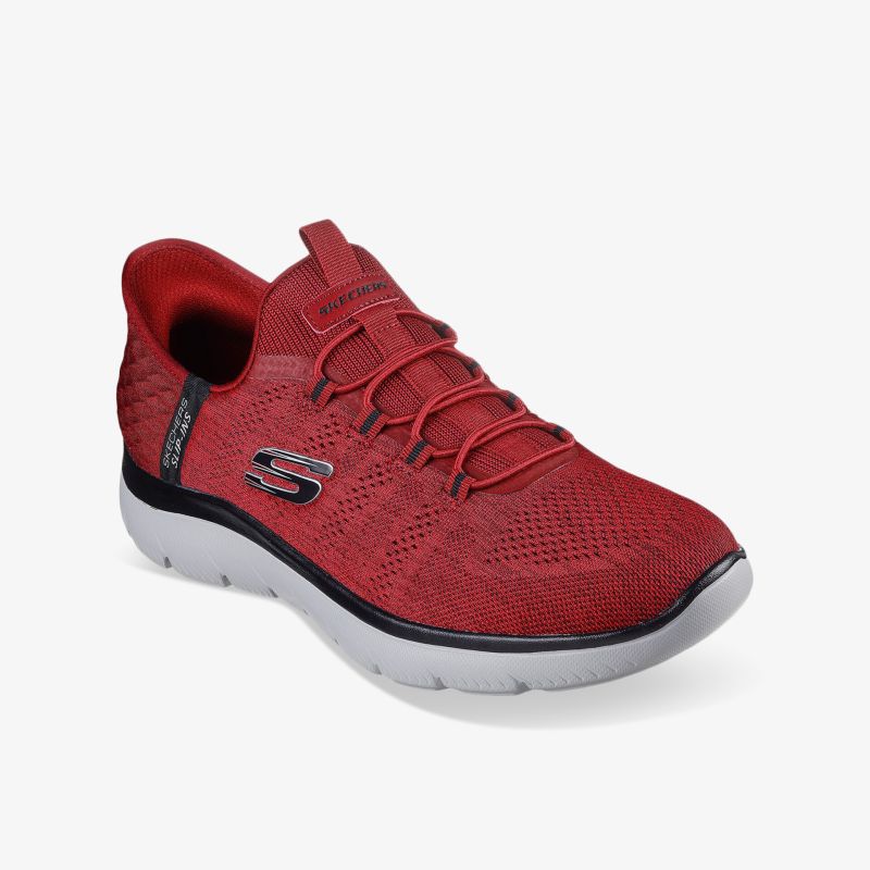 Roter Sportschuh mit leichter, flexibler Sohle und atmungsaktivem Obermaterial für hohen Tragekomfort