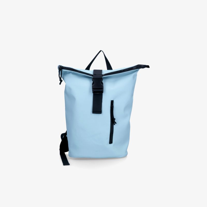 Moderner hellblauer Rucksack mit robustem Verschluss und praktischem Reißverschluss, ideal für den urbanen Alltag