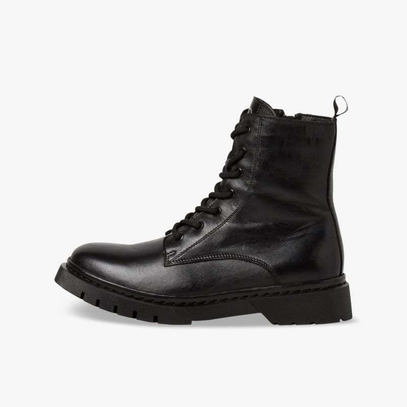 Elegante schwarze Schnürboots mit rutschfester Sohle und stilvoller Lederoptik für jeden Anlass.