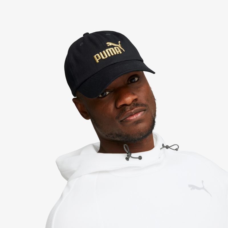 Modische schwarze Baseballkappe mit stilvollem Design und hochwertigem Markenlogo auf der Vorderseite.