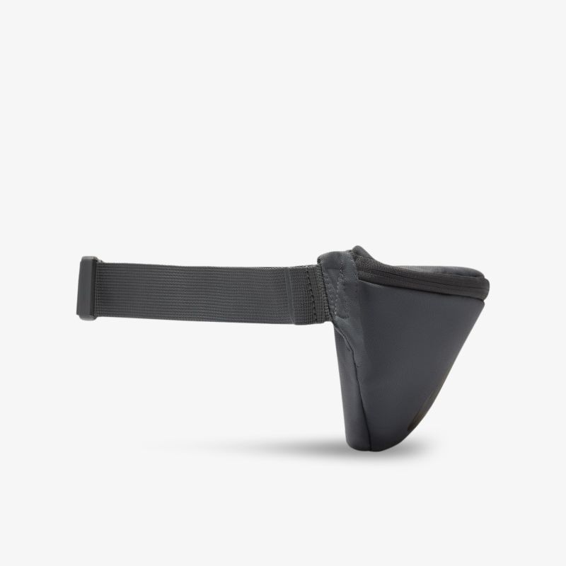 Robuste, kompakte Gürteltasche mit verstellbarem Riemen. Ideal für den Alltagseinsatz.