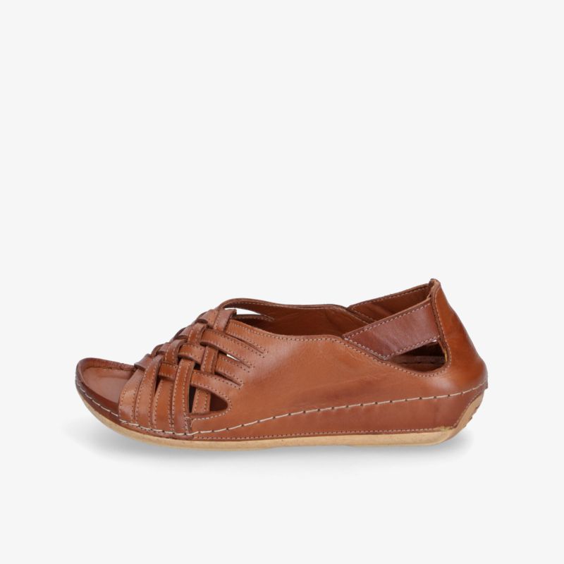 Leichter brauner Lederschuh mit offener Zehenpartie und flexibler Sohle für hohen Tragekomfort