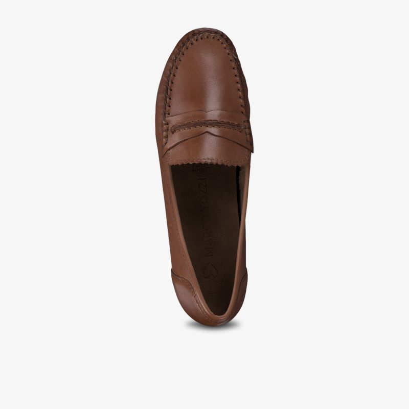Brauner Lederloafer in klassischem Design, ideal für stilvolle Auftritte und höchsten Tragekomfort.