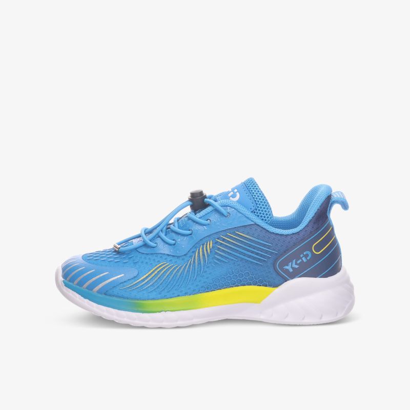 Leichter blauer Sneaker mit attraktivem Design und bequemer Passform für sportliche Aktivitäten.