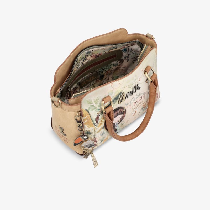 Elegante Handtasche mit stilvollem Design und viel Platz, ideal für den täglichen Gebrauch.