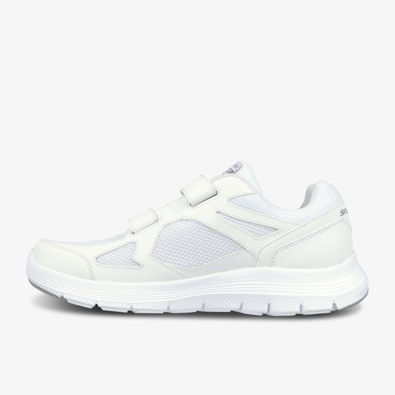 Bequemer, atmungsaktiver weißer Schuh mit Klettverschluss und rutschfester Sohle für optimalen Tragekomfort.