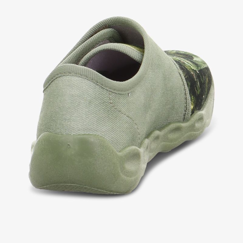 Bequemer, stylischer Schuh in Grün mit robuster Sohle und vielseitigem Design für Alltagskomfort.