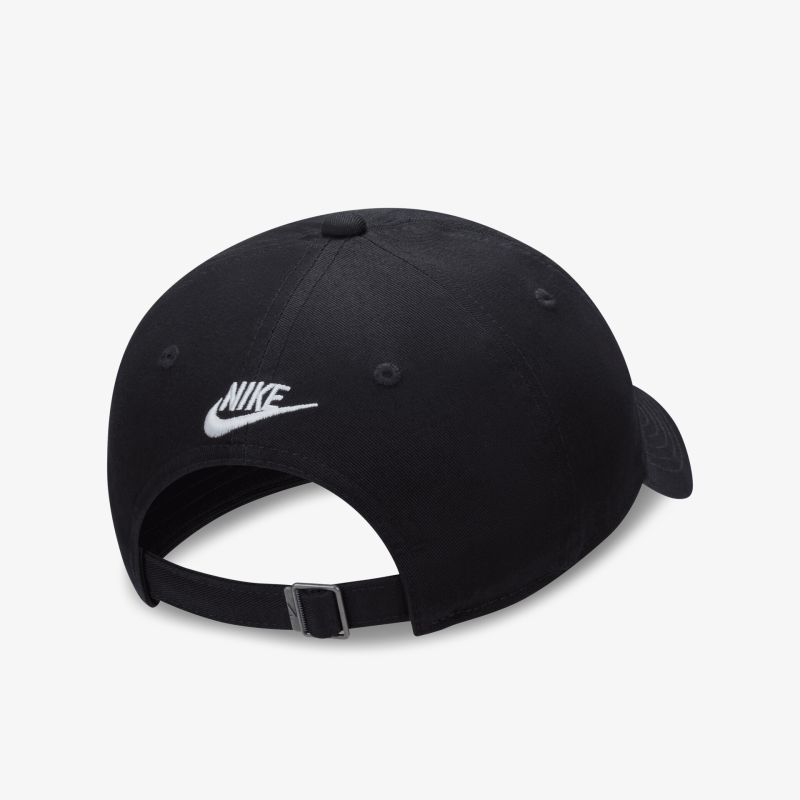 Schwarze Nike Cap mit verstellbarem Verschluss und klarem Nike Logo, sportlich und bequem