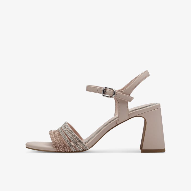 Beiger Sandalenschuh mit breitem Blockabsatz und verstellbarem Riemen für bequemen und eleganten Tragekomfort