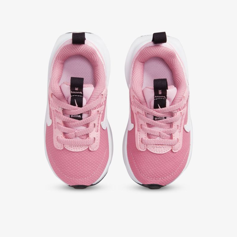 Modische Sportschuhe in Rosa mit weißem Detail und rutschfester Sohle für ultimativen Komfort und Stil.