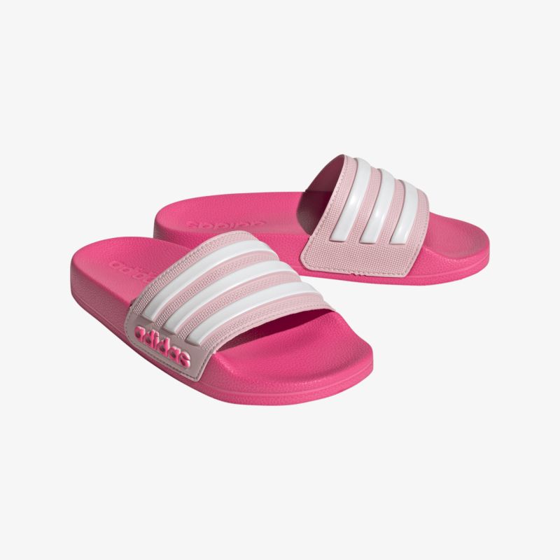 Bequeme rote Slipper mit weißen Streifen, ideal für den Einsatz im Freien und am Pool.