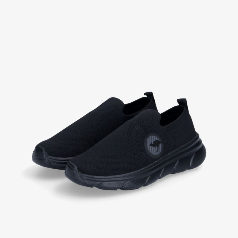 Leichter schwarzer Slip-On Sportschuh mit elastischem Einstieg und rutschfester, flexibler Sohle im Paar