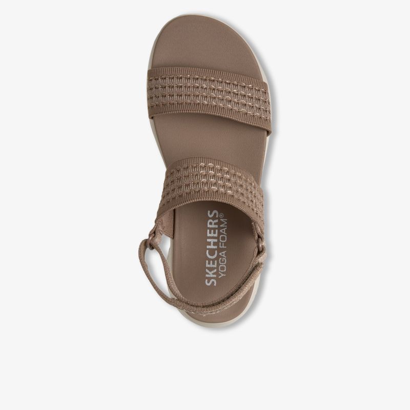 Bequeme Sandale mit verstellbarem Riemen und gepolsterter Innensohle für optimalen Tragekomfort