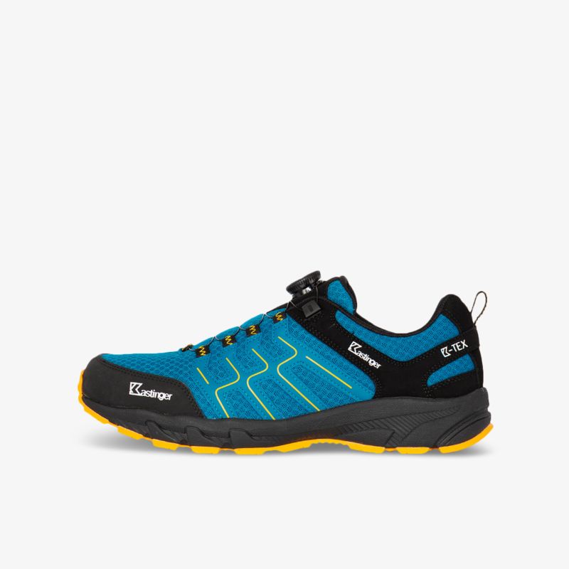 Blauer Outdoor-Schuh mit robustem Design und gelber Sohle, ideal für vielseitige sportliche Aktivitäten.