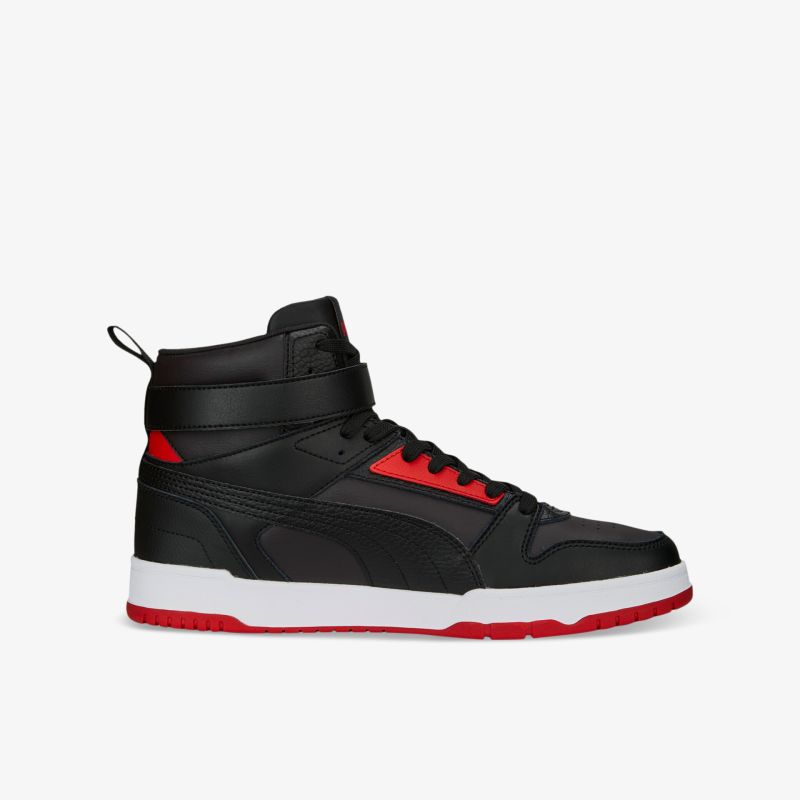 Moderner High-Top-Sneaker in Schwarz mit rotem Akzent und weißer Sohle für sportlichen Stil und hohen Komfort.