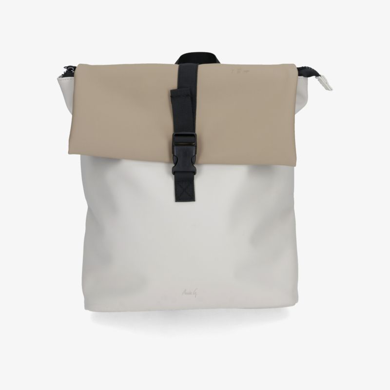Moderner Rucksack mit Rolltop Verschluss und wasserabweisendem Material, robust und multifunktional