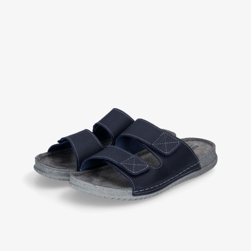 Bequeme Sandalen mit verstellbaren Riemen und rutschfester Sohle für optimalen Tragekomfort im Alltag.