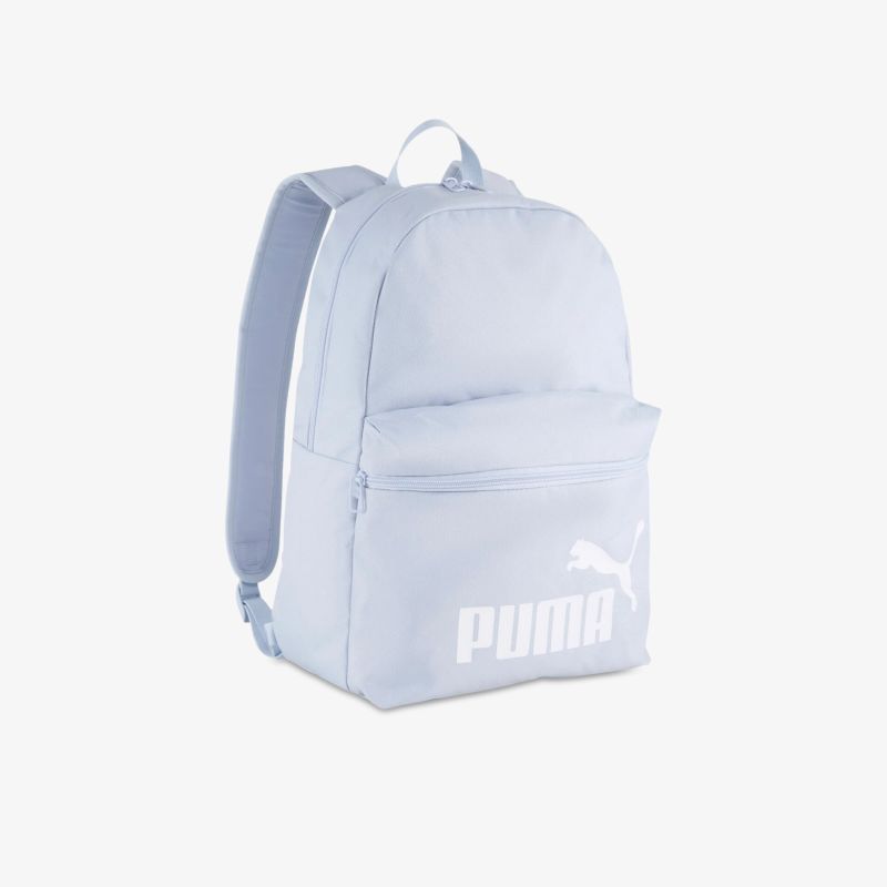 Hellblauer Puma Rucksack mit großem Hauptfach und Reißverschlusstasche, gepolsterte Schultergurte für komfortablen Tragekomfort