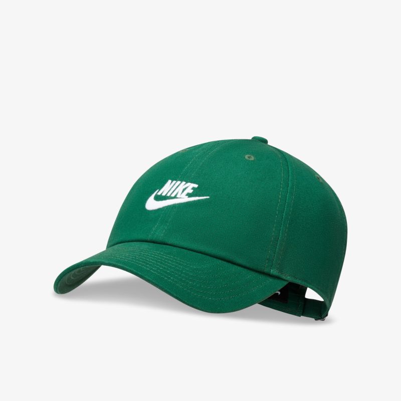 Stylische grüne Kappe mit Nike-Logo, ideal für Sport und Freizeit, bietet komfortablen und anpassbaren Sitz.