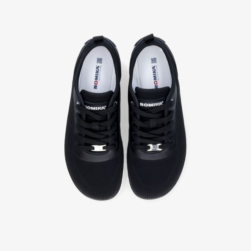 Obere Ansicht eines schwarzen Sneaker-Paares mit leichter Schnürung und sportlichem Design