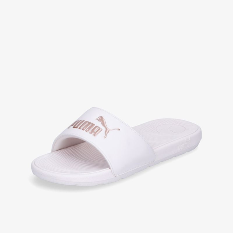 Elegante weiße Badeschuhe mit markantem Logo und komfortabler Passform, ideal für Strand und Freizeit.