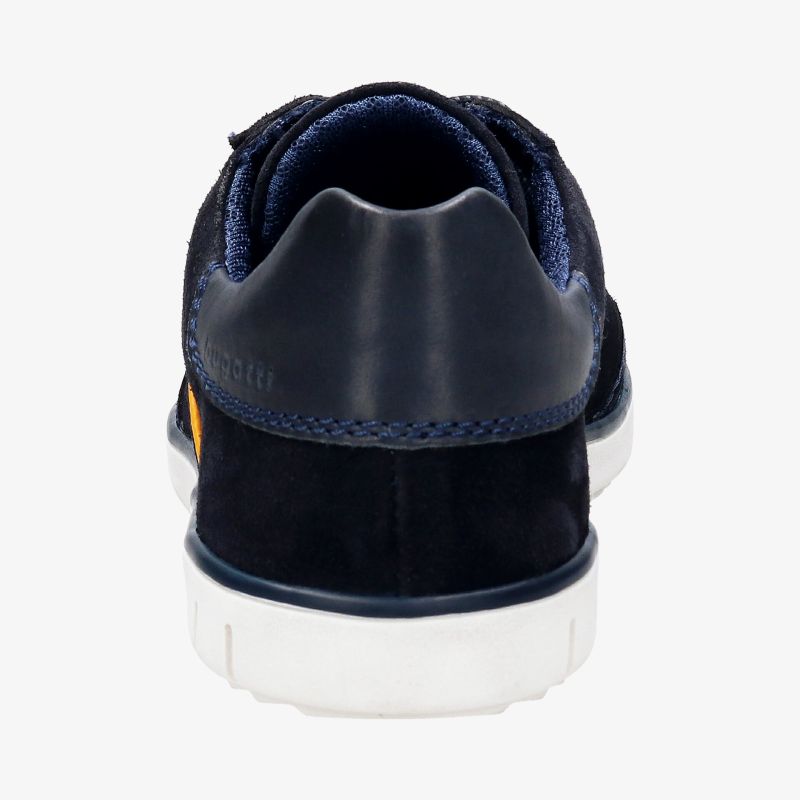 Eleganter Sneaker aus Leder mit weißer Sohle, ideal für vielseitige Freizeitaktivitäten und sportliche Anlässe.