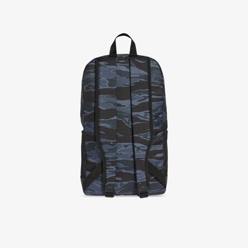 Robuster Rucksack mit Camouflage-Muster in Blau und Schwarz, gepolsterte Träger und viel Stauraum