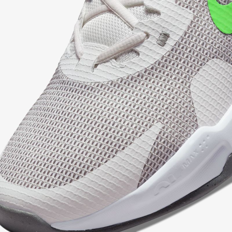 Hochwertiger Sneaker mit atmungsaktivem Mesh-Obermaterial, ideal für täglichen Komfort und sportlichen Stil.