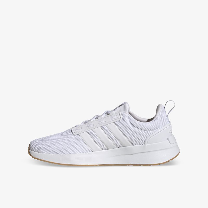 Moderner weißer Sneaker von Adidas, ideal für sportliche Aktivitäten und den täglichen Gebrauch.