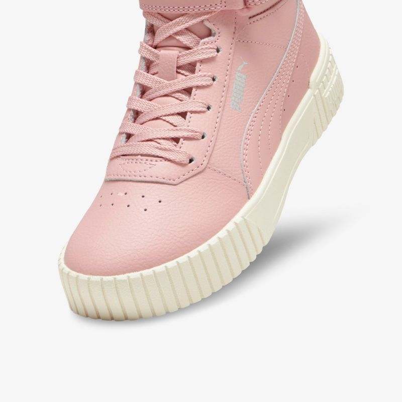 Rosa Sneaker mit robuster, weißer Sohle und schlichtem Design für optimalen Komfort und modernen Stil