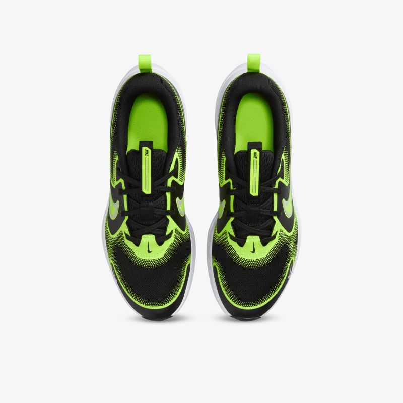 Leuchtorange Sportschuhe mit komfortabler Passform, rutschfester Sohle und modernem Design, seitlich offen