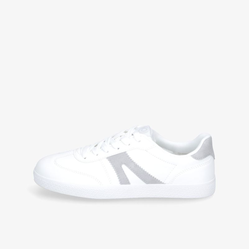 Moderner weißer Sportschuh mit leichter, flexibler Sohle und bequemem Design für optimalen Tragekomfort