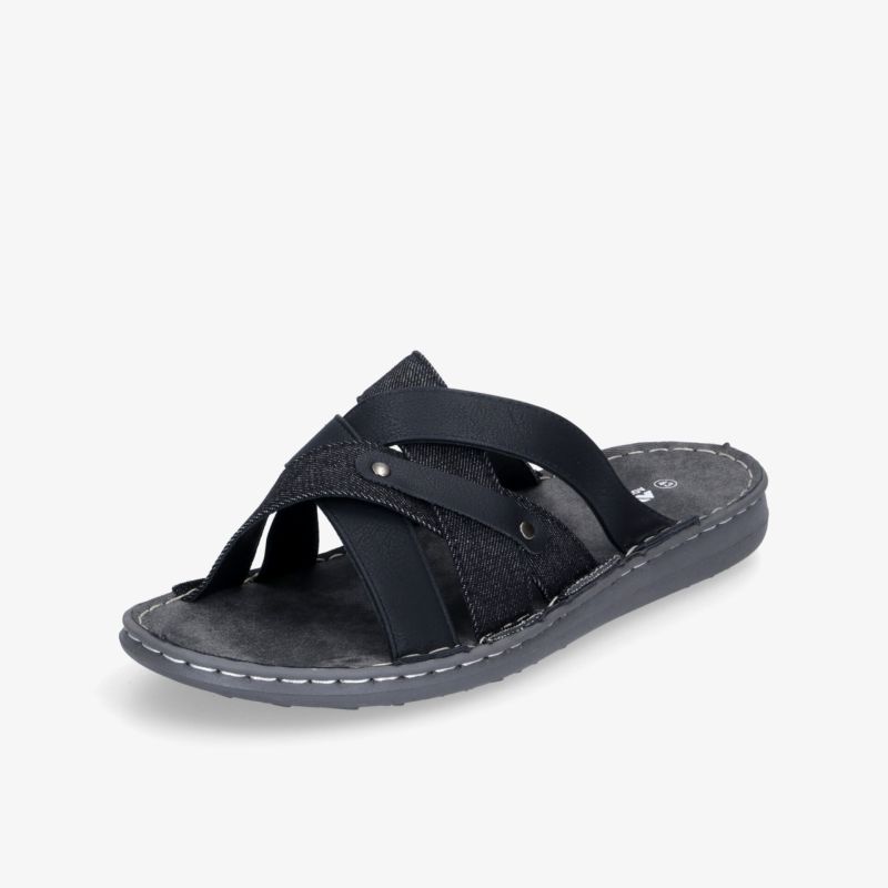 Komfortable schwarze Sandale mit weichen Riemen und stabiler Sohle für optimierten Halt.