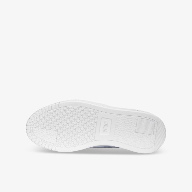 Robuste und langlebige Sohlenkonstruktion für optimalen Halt und Komfort bei jedem Schritt.