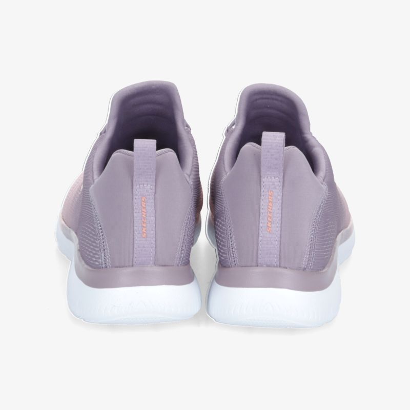 Violette Sneaker mit sportlichem Design und rutschfester Sohle, ideal für den täglichen Gebrauch.