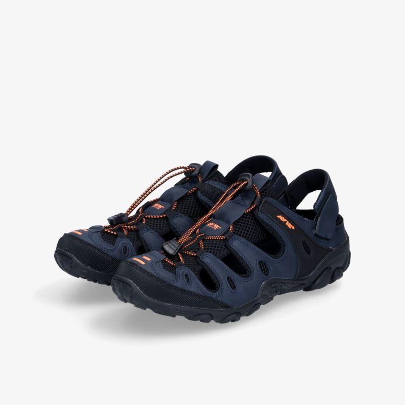 Leichte und bequeme Outdoor-Sandalen mit rutschfester Sohle und sportlichem Design in Dunkelblau.