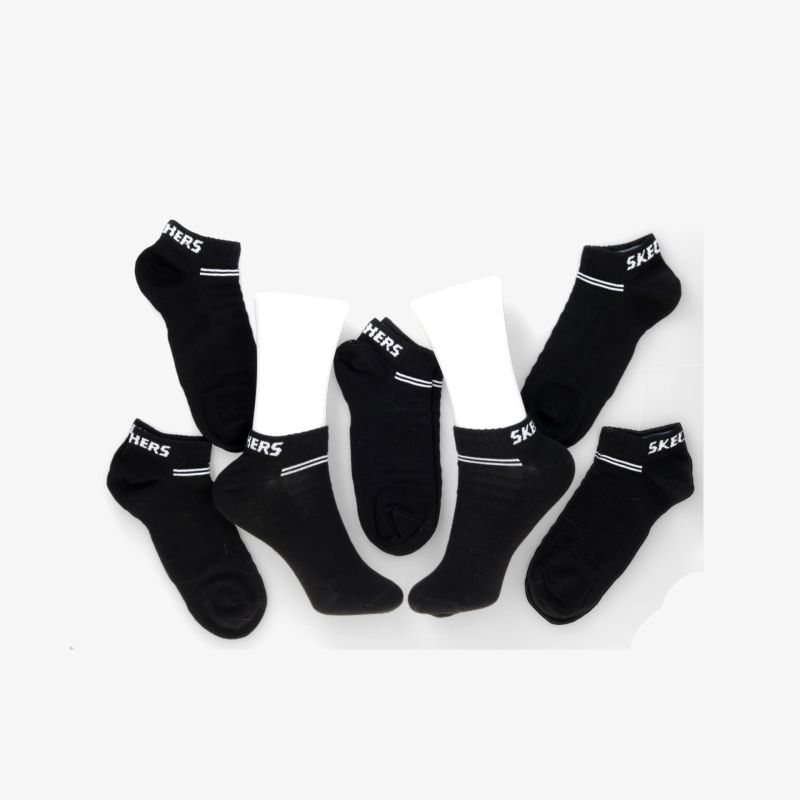 Schwarze sportliche Socken, bequem und atmungsaktiv, ideal für täglichen Gebrauch